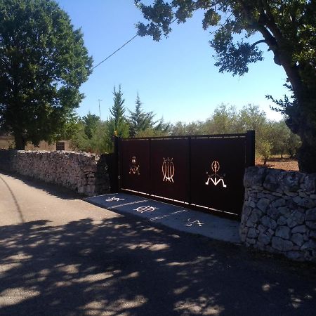 Trullo Salamina Villa Чистернино Екстериор снимка